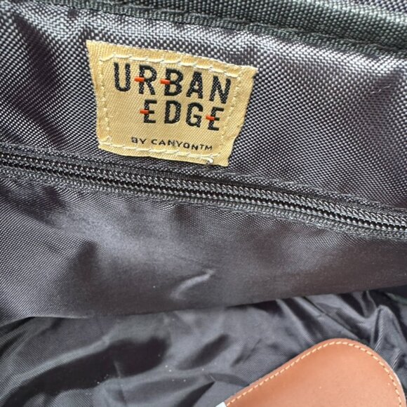 Urban Edge Wool & Leather Weekender Bag - Picture 3 of 11